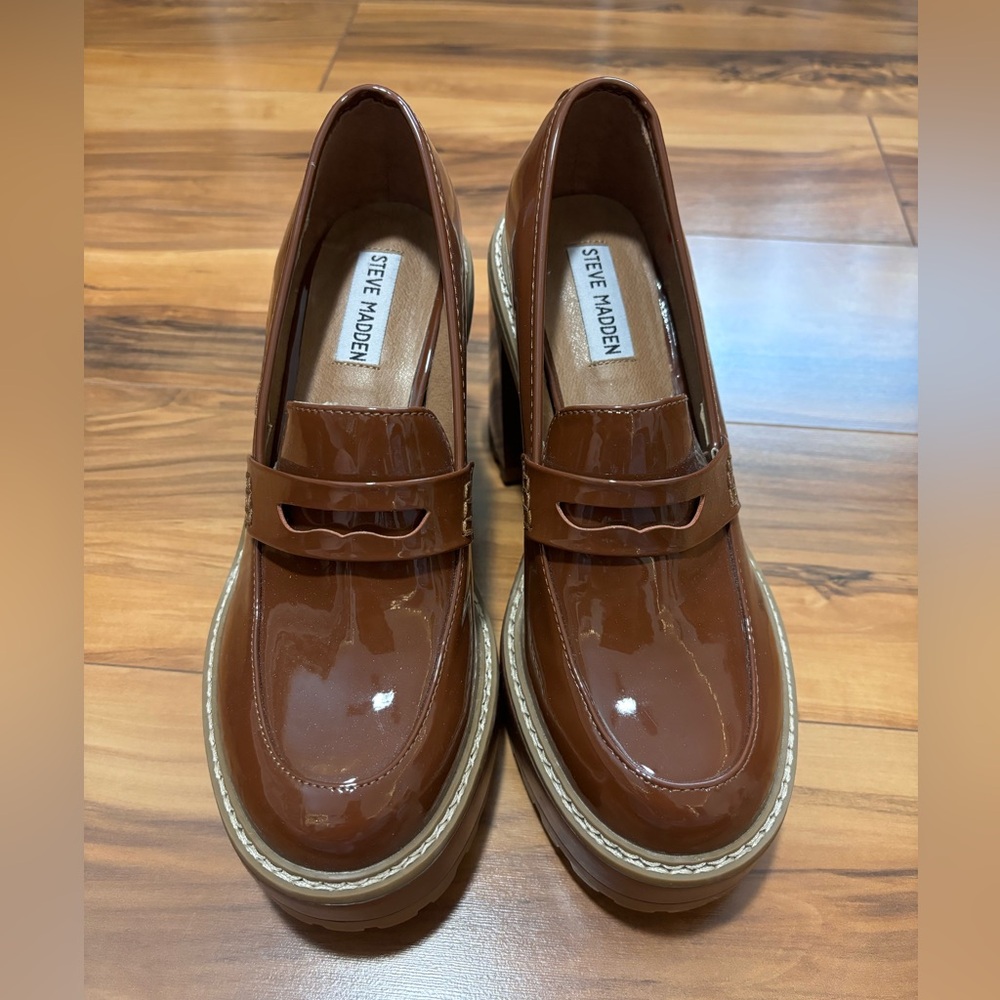 Steve Madden Brown Loafers